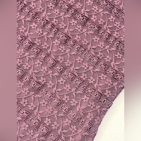 Max Studio Women’s Elegant Lace Floral Purple Top with Lace Sleeves Size Small - Picture 14 of 14